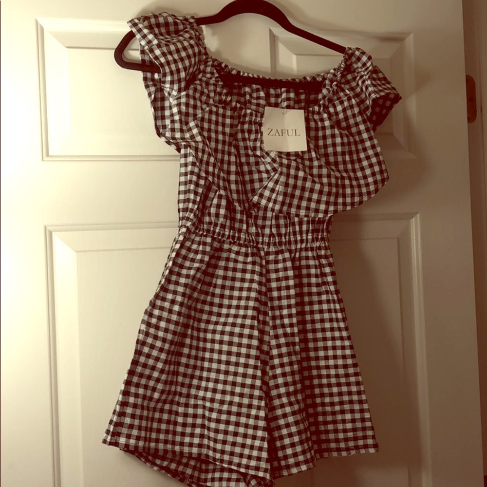 NWT- Off Shoulder ruffle  Plaid romper - M